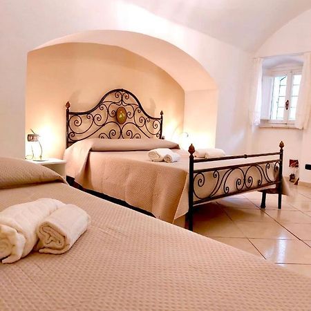 Corte Vico Palmisano Centro Storico ガリポリ エクステリア 写真