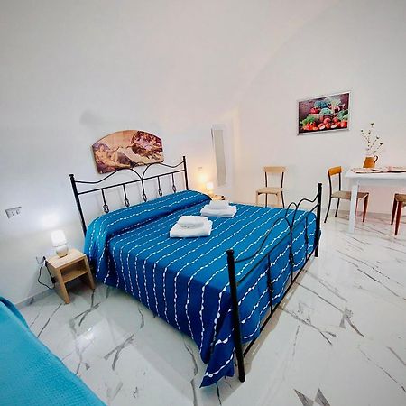 Corte Vico Palmisano Centro Storico ガリポリ エクステリア 写真